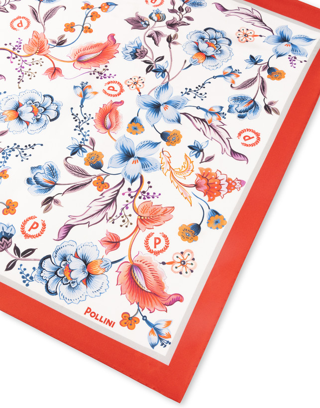 Foulard In Seta Con Stampa floreale su fondo bianco Photo 3