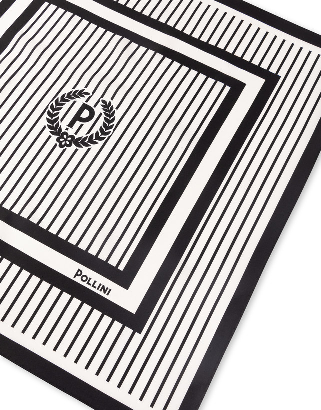 Foulard In Seta Con Stampa quadri su fondo a righe verticali Photo 3