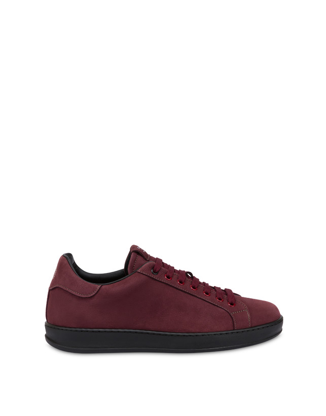 Sneakers Tennis Club in Nabuk Photo 1
