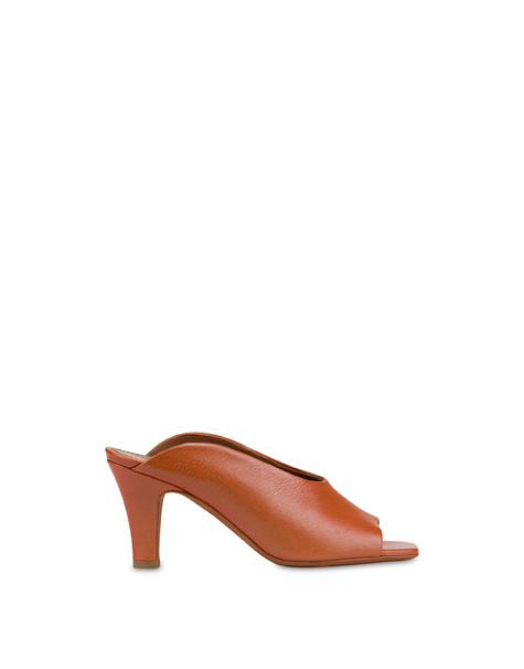 Mule Muse In Capra Terracotta