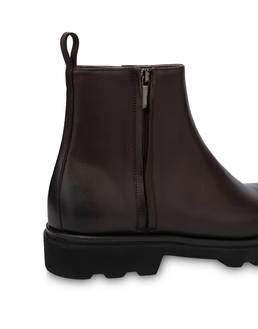 Cambridge Chelsea boots in Calfskin Photo 5